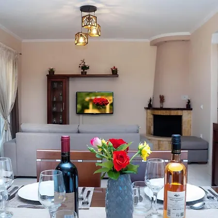 Compass Villa