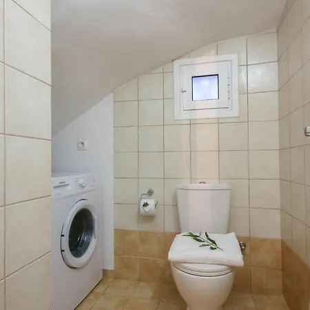 Compass Villa